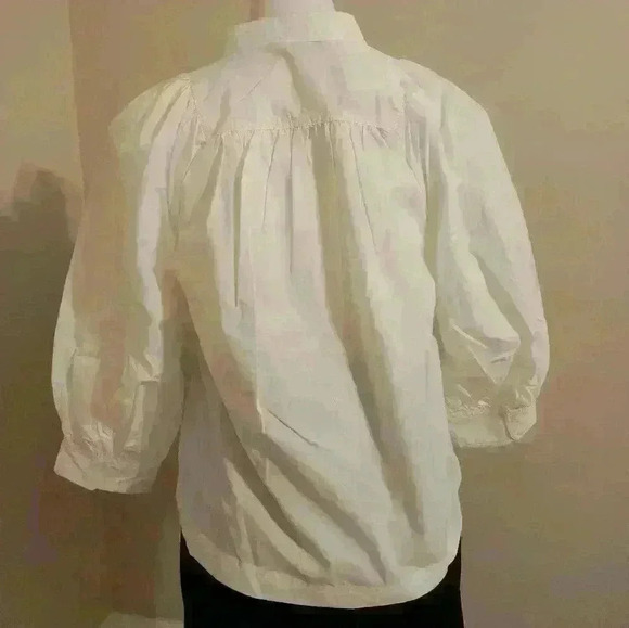 Banana republic white fahsion top - Picture 3 of 3